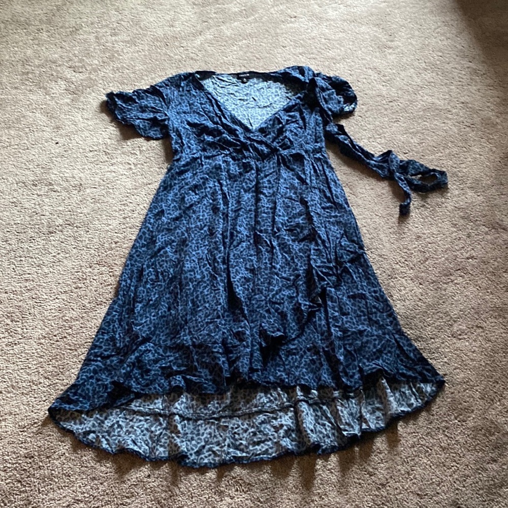 Torrid Navy Leopard Wrap Midi Dress SIZE 0 – Plus Short Sleeve Ruffle Hem